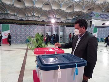 فرماندار کرمان شرکت در انتخابات ادای دین به خون شهدا است