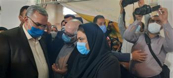 وزیر بهداشت از مرکز واکسیناسیون شهید پورجعفری کرمان بازدید کرد