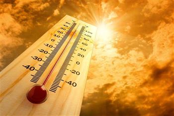 تداوم گرمای هوا در کرمان / ثبت دمای ۴۸ درجه در عنبرآباد