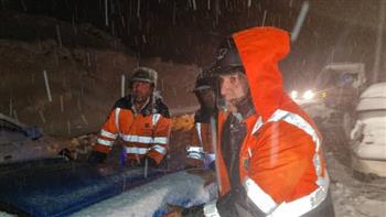 از نجات ۵۰ خودروی گرفتار در برف جنوب کرمان تا ادامه تلاش برای بازگشایی دو...