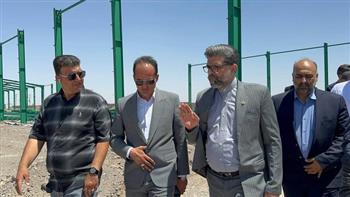 معاون وزیر صمت از کارخانه در حال ساخت کاشی و سرامیک در استان کرمان دیدن