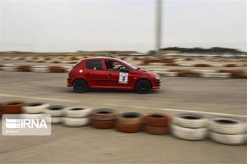 قهرمانان اتومبیلرانی کشور روز پنجشنبه در کرمان رقابت می‌کنند