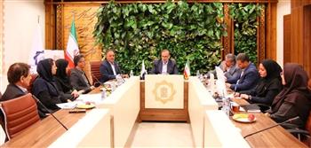 شهردار کرمان در نشست با رییس کانون سردفتران و دفتریاران استان تأکید کرد: