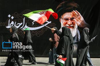 استاندار کرمان: مردم استان حضوری پررنگ در آیین‌های وداع با رهبر شهید خواهند داشت