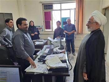 بازدید سرزده رئیس کل محاکم کرمان از مجتمع‌های قضایی؛ تاکید بر تسریع در رسیدگی به پرونده‌ها