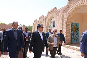 تأکید استاندار کرمان بر احیاء و سرمایه‌گذاری در بنای تاریخی بیمارستان مرسلین