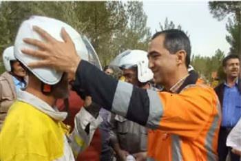 برگزاری دوره آموزشی و توزیع تجهیزات ایمنی به موتورسواران در ۳۰۰ منطقه در شهرستان های...