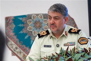 ضرب‌شست پلیس کرمان به باند جنایتکاران مسلح/ دستبند پلیس نوپو بر دستان قاتل ۳ فقره قتل و ۴ همدستش
