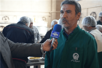 خدمت‌رسانی خادم‌یاران رضوی به زائران حاج‌قاسم