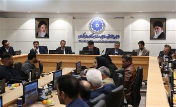 رئیس اتاق کرمان: جامعه تولیدی کشور از منابع بانکی محروم شده اند